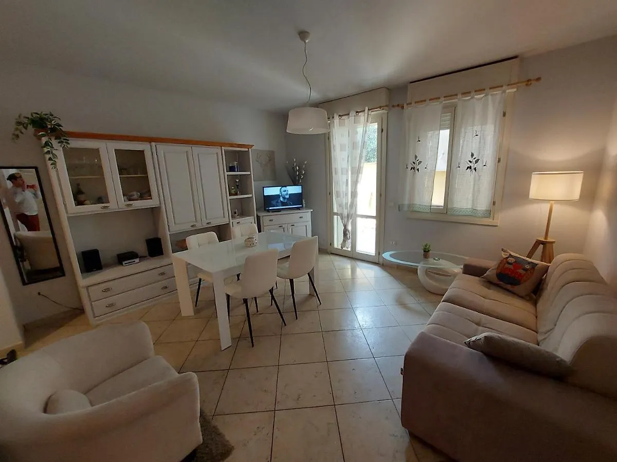 The Waterfront Refuge - Il Rifugio Frontemare Apartment Pietrasanta