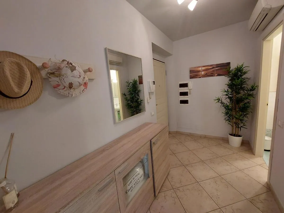 Appartamento The Waterfront Refuge - Il Rifugio Frontemare Pietrasanta Italia